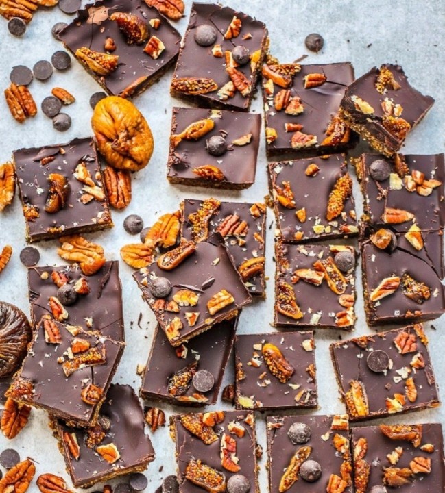 Dark Chocolate Fig and Date Protein Bars