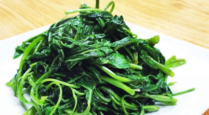 V7 Water Spinach