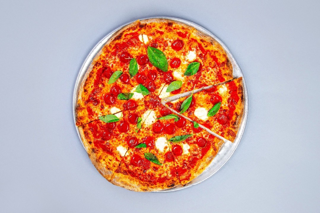 Pepperoni/Ricotta Pizza