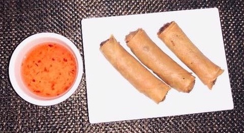 Spring Roll (1) with Sweet & Sour Sauce