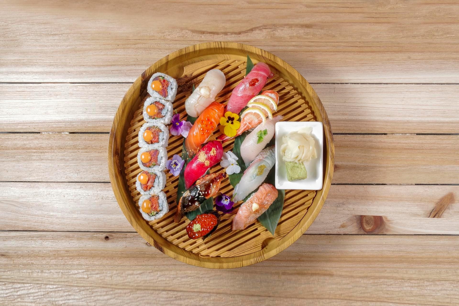 Deluxe Sushi Plate