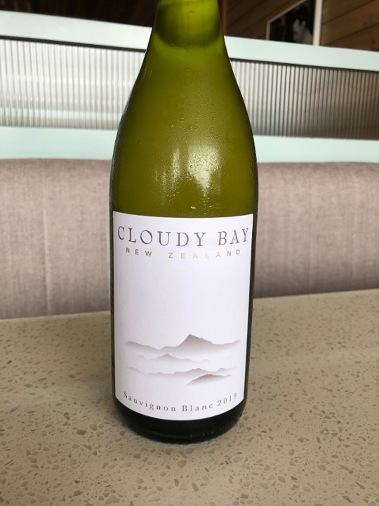 Cloudy Bay Sauvignon Blanc (New Zealand)