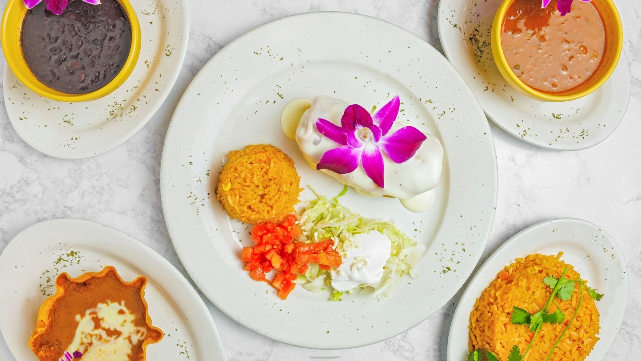 Zokalo Tacos & Cantina College Park