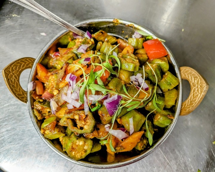 Aloo Bhindi Bhujiya (Potato & Okra Fry)