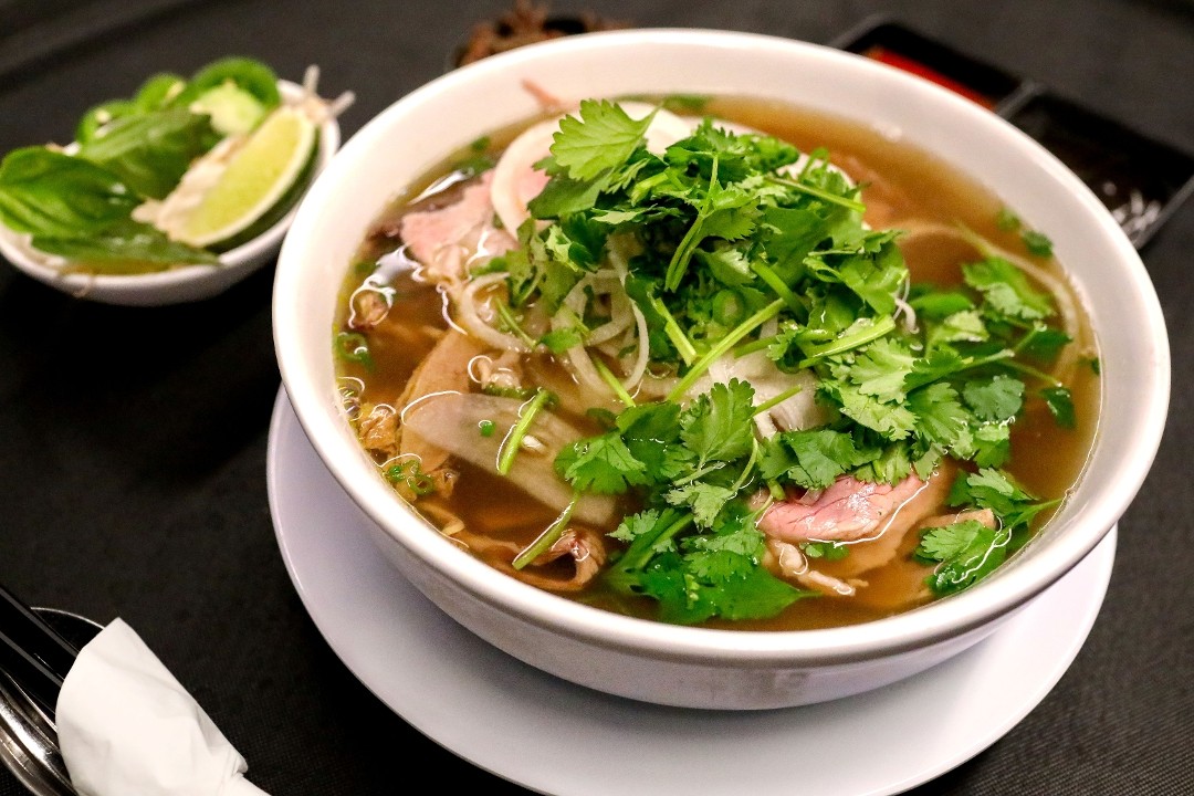 Kino Kitchen 2415 Gordon Drive