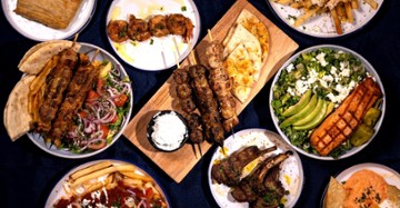 Trós Greek Street Food - Harrison