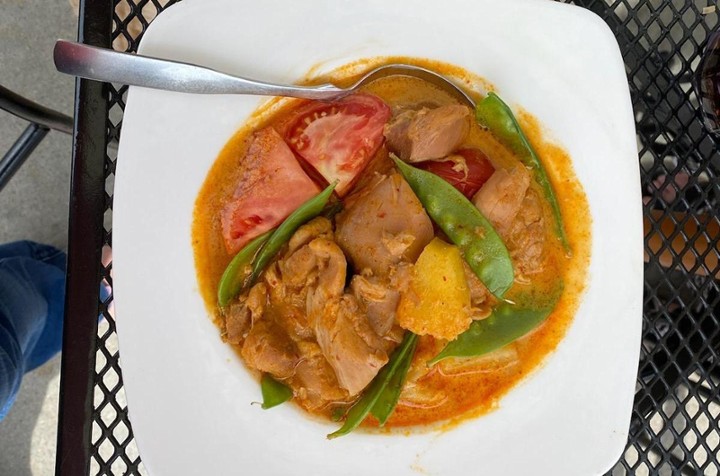 #25b Pineapple Red Curry