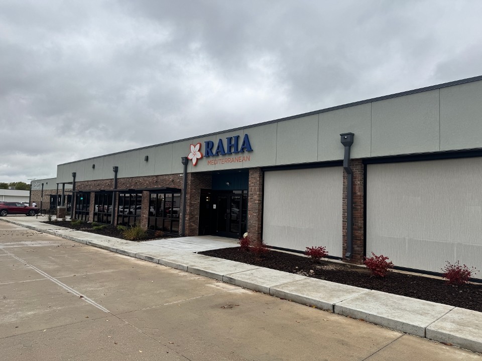 RAHA Mediterranean 4956 E 35th Street N