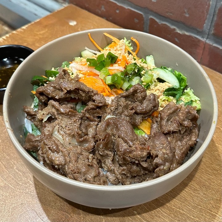 Com Bo Lui | Grilled Steak Rice Bowl
