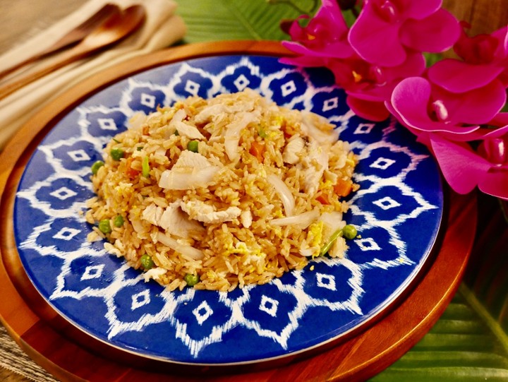 F1. Kow Pad Dinner (Thai Fried Rice)