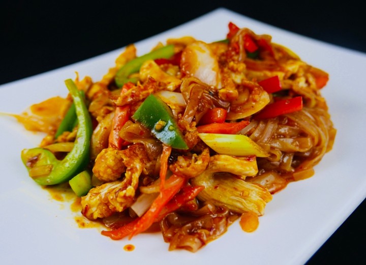N5. Guay Teow Prik Prow Dinner (Chili Paste Noodles)