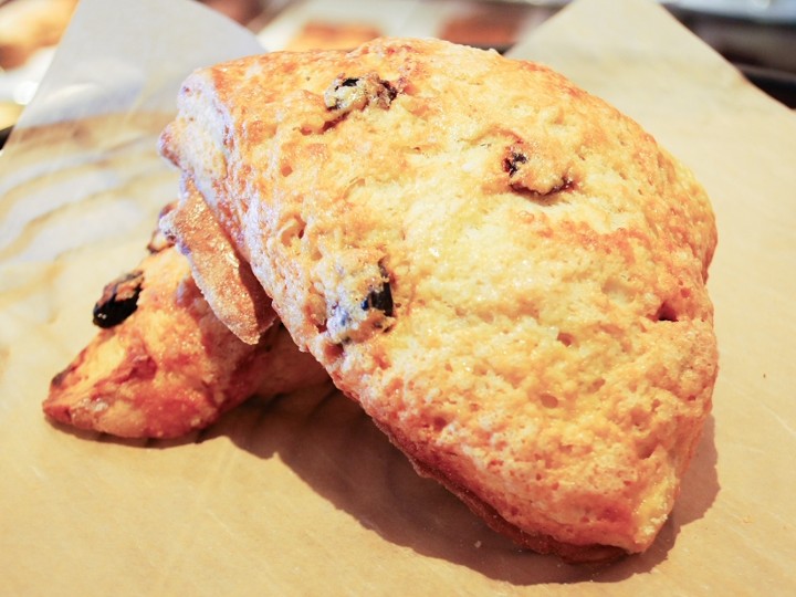 CHERRY SCONE