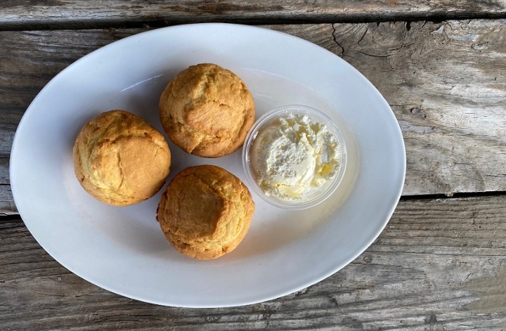 Side Cornbread Muffins