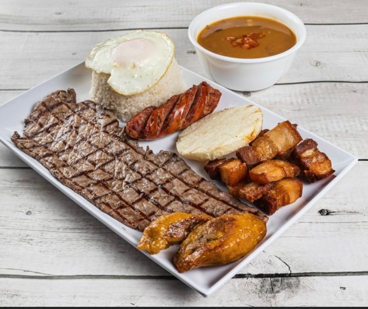 Bandeja Paisa Carne Asada Grill