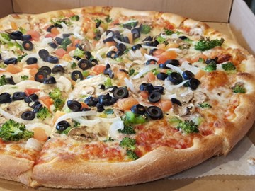Two Cousins Pizza Paradise