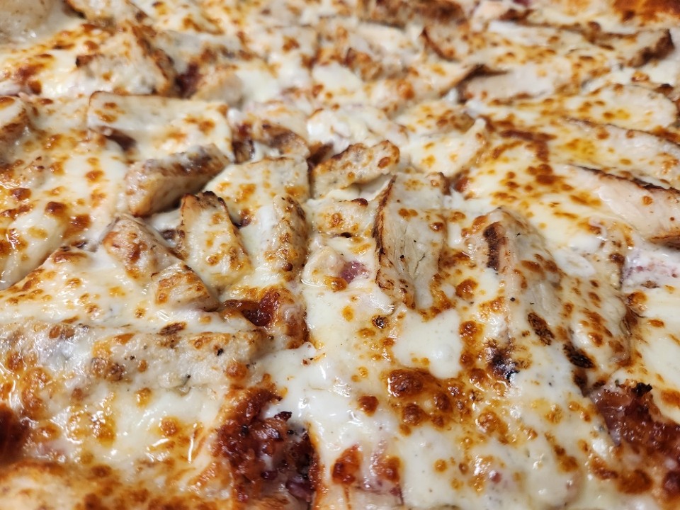 18" Party Chicken Bacon Ranch Pizza