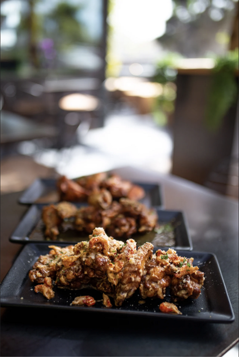 Crawfish Garlic Parm Wings