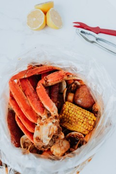 Crackin’ Crab Seafood Boil 4959 Pan American, West Fwy NE Suite D