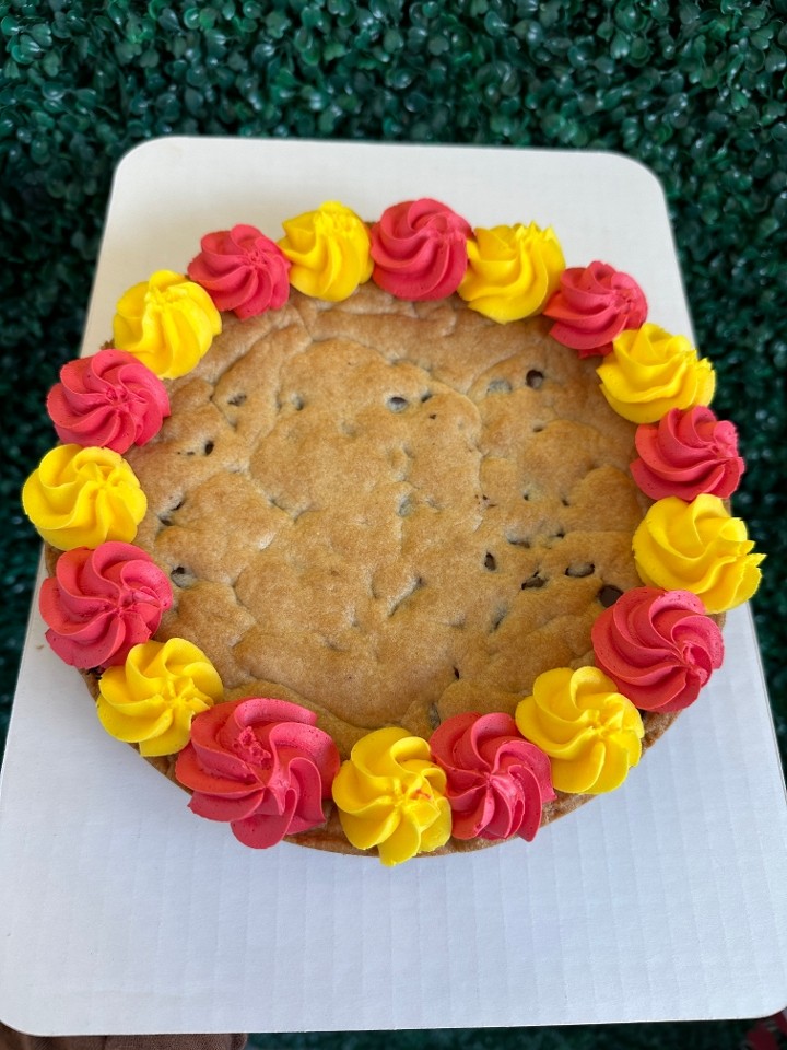 9” single layer round cookie cake