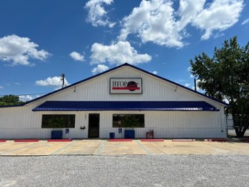 BTOPSpot
1961 Bell Street
Montgomery, Alabama 36104
(334) 593-0149
www.btopspot.com