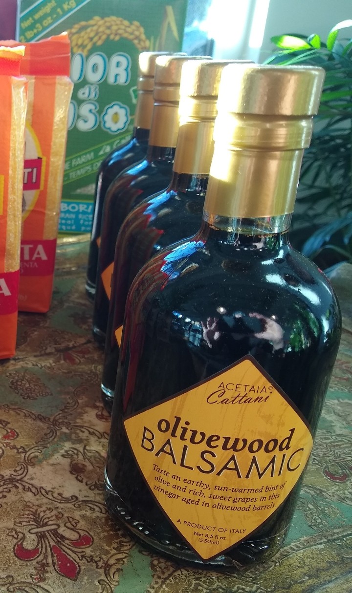 Balsamic Vinegar, Olivewood