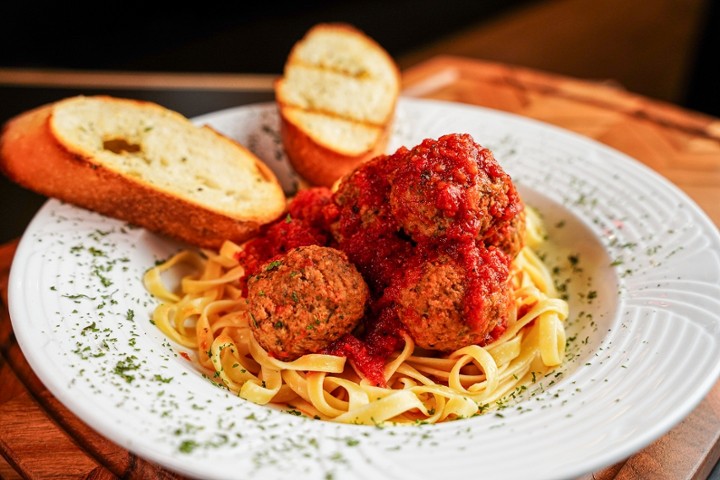 SPAGHETTI  &  MEATBALLS