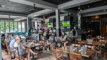 Curry Grill - Restaurant & Bar