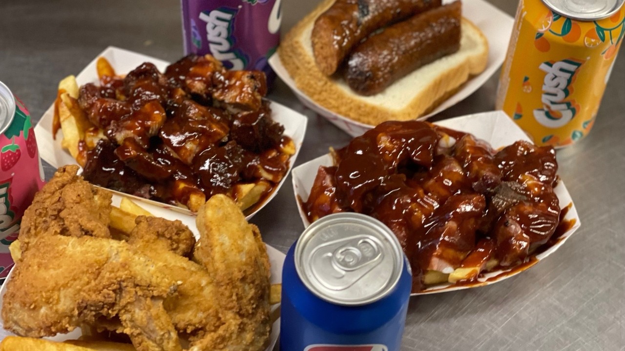 Qs Tips and Wings BBQ