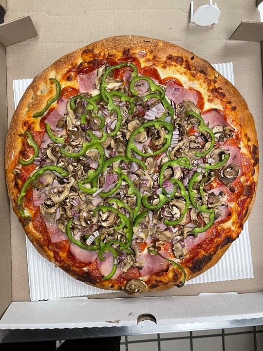 Rio's Special 18" Pepperoni, Ham, Mushrooms, Green Peppers, Onions