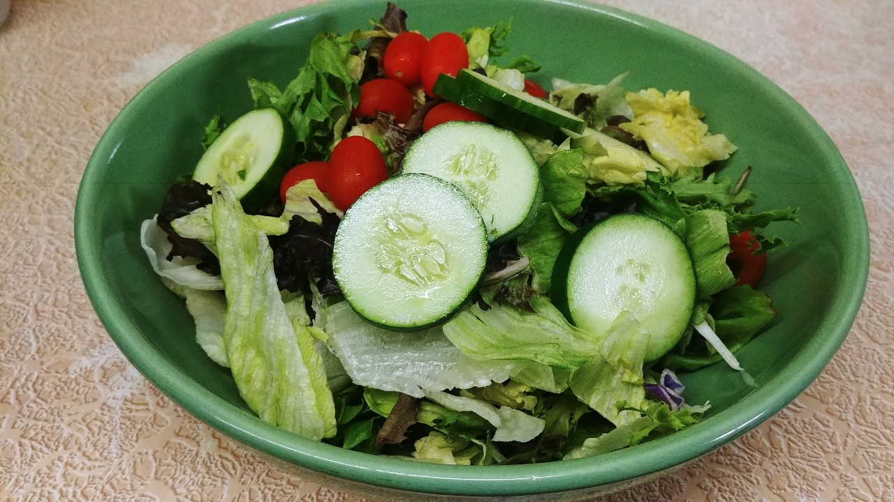 Large Family Salad (3-4 serving)