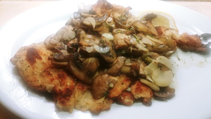 Chicken Cutlet with Sauteed Mushrooms and White Wine Sauce