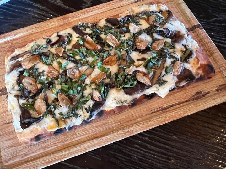 Flatbread: Hot Honey Boscaiola