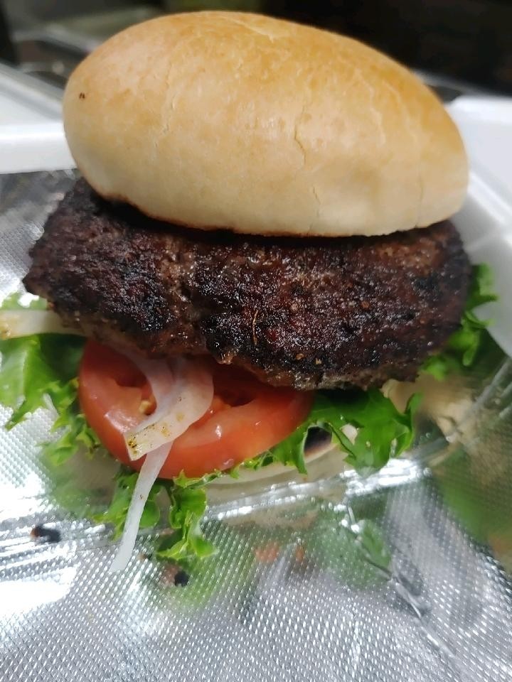Chester’s Black’nd Cajun Burger