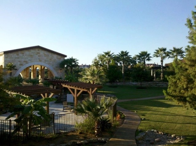 Canyon Grille 103 Yacht Club Cove