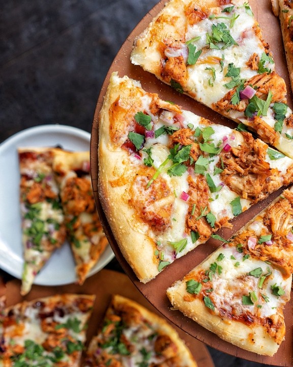 LARGE BBQ Chicken Pizza