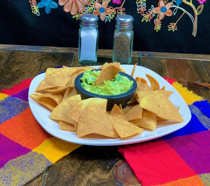 Guacamole Dip & Chips