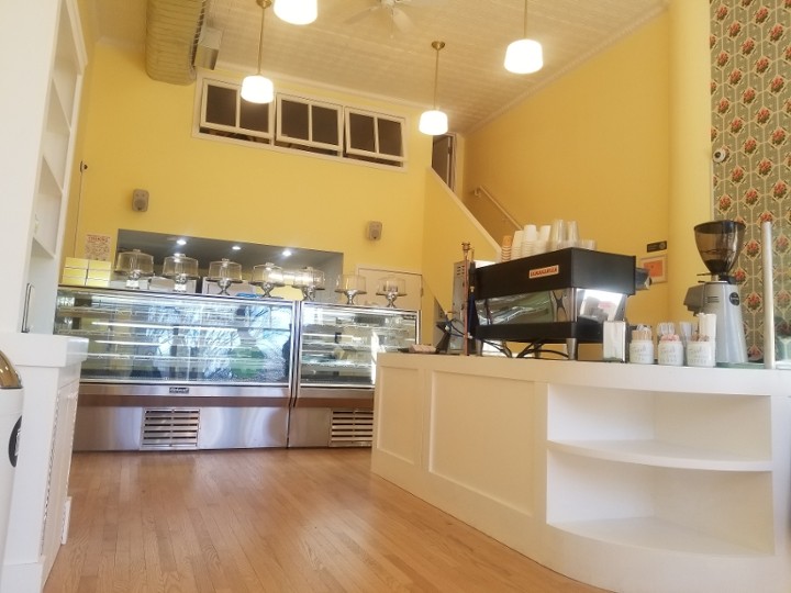 The Cupcake Activist: Review: Billy's Bakery Billys bakery near me