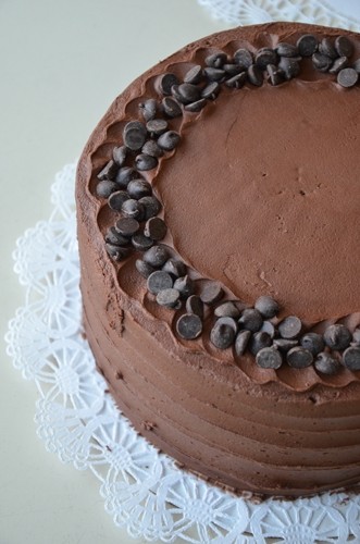 8" Chocolate Cake w/Choco BC