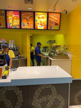 Wetzel's Pretzels S-344 Beverly Center