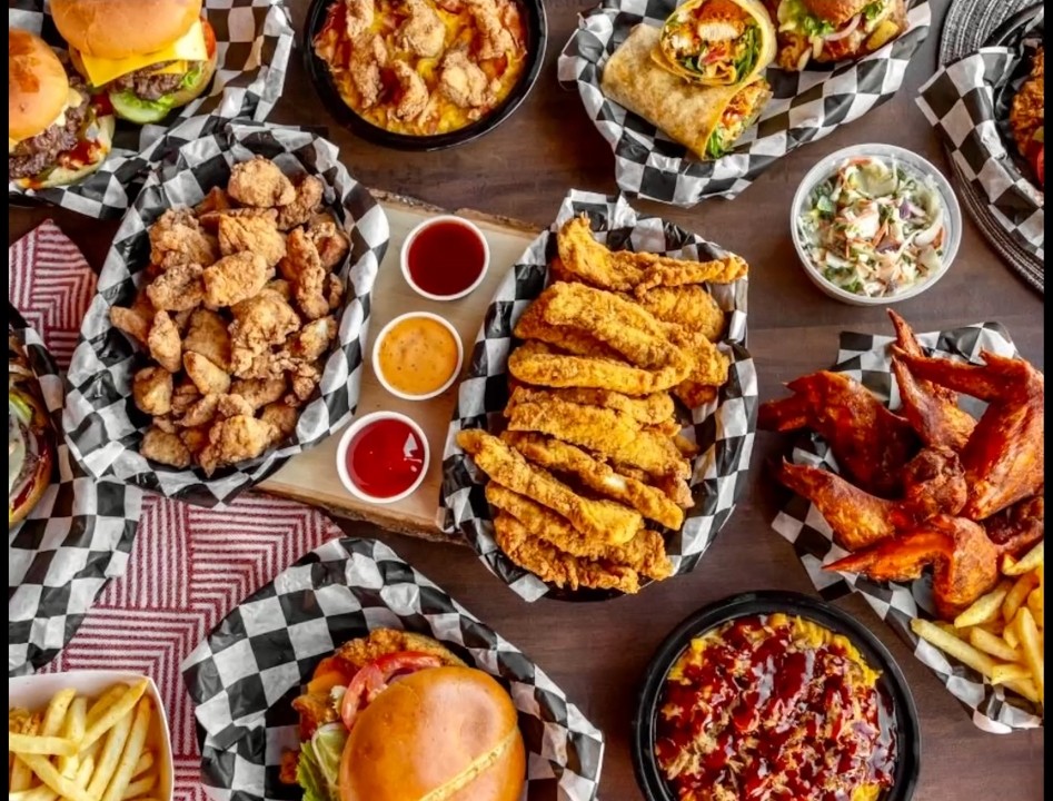 Strip's Chicken & Brewing - Lenexa