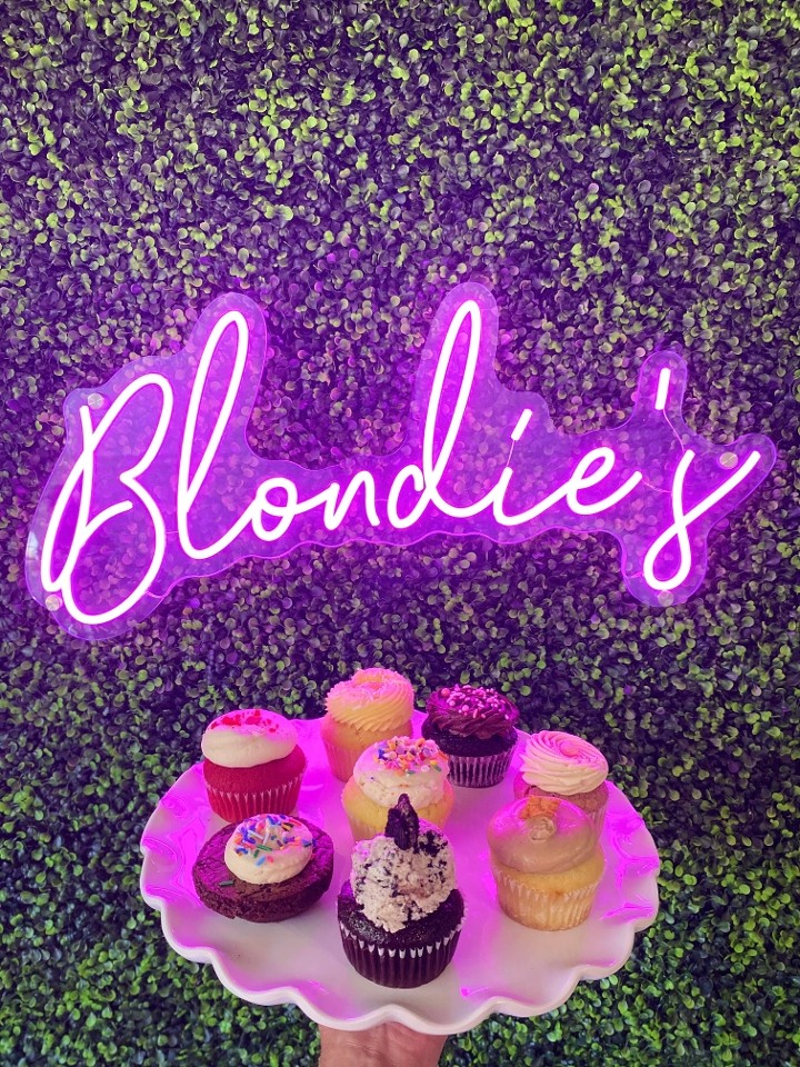 Blondie's Bakery Boutique 404 Mendocino Avenue STE A