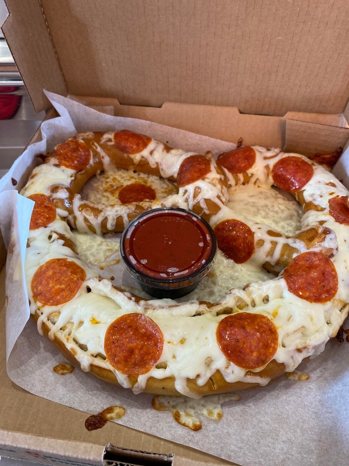 Pretzel - PIZZA w/ 4 oz marinara