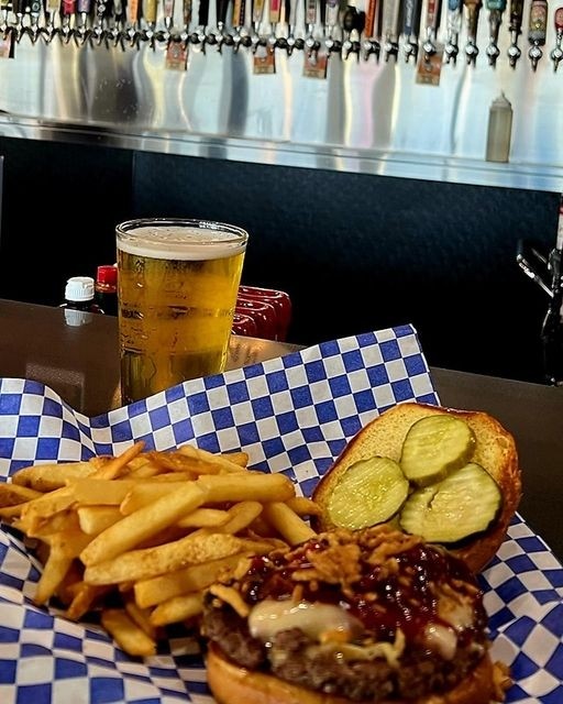 Mr Brews Taphouse - Mesa