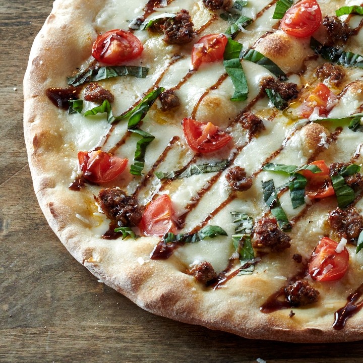Ramundo Pizza Famiglia - Liberty Collective Ramundo Pizza Famiglia - R4