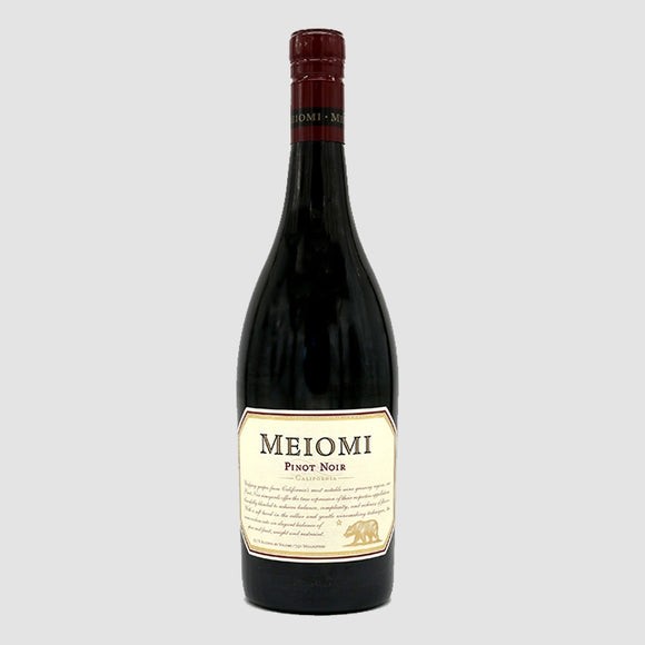 Meomi Pinot noir Bottle