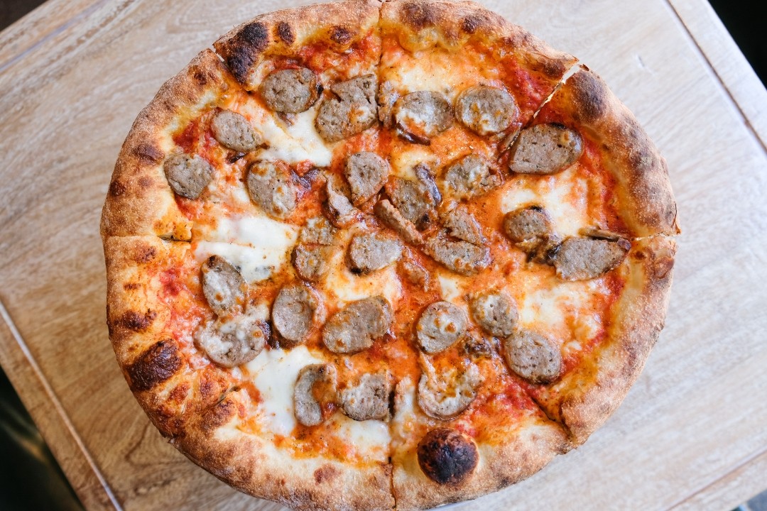 Grilled Sausage & Onion Pizza
