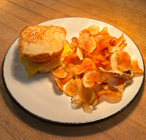 Grilled Cheese w/Chips