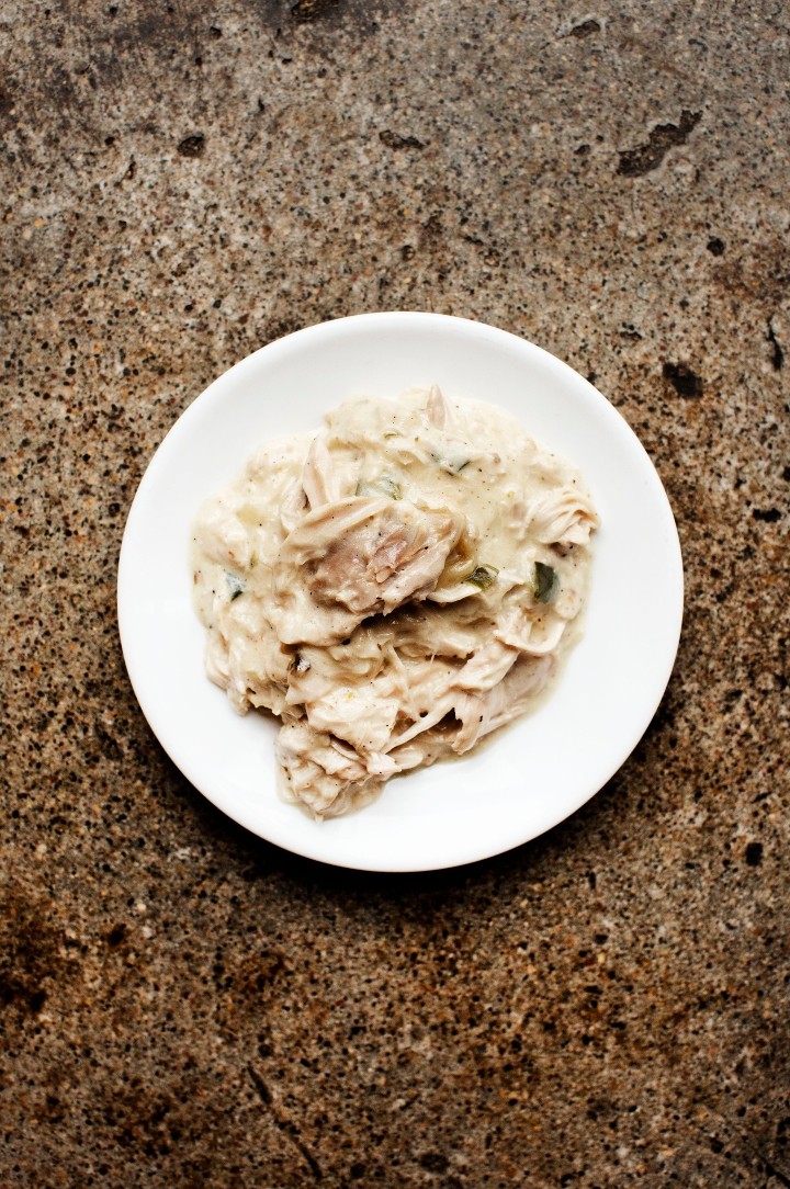 1lb Smothered Pulled Chicken