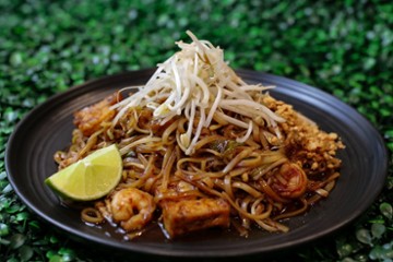 Thai Green Leaf 1905 W Thomas St