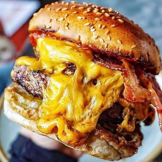 Double Cheddar BURGER